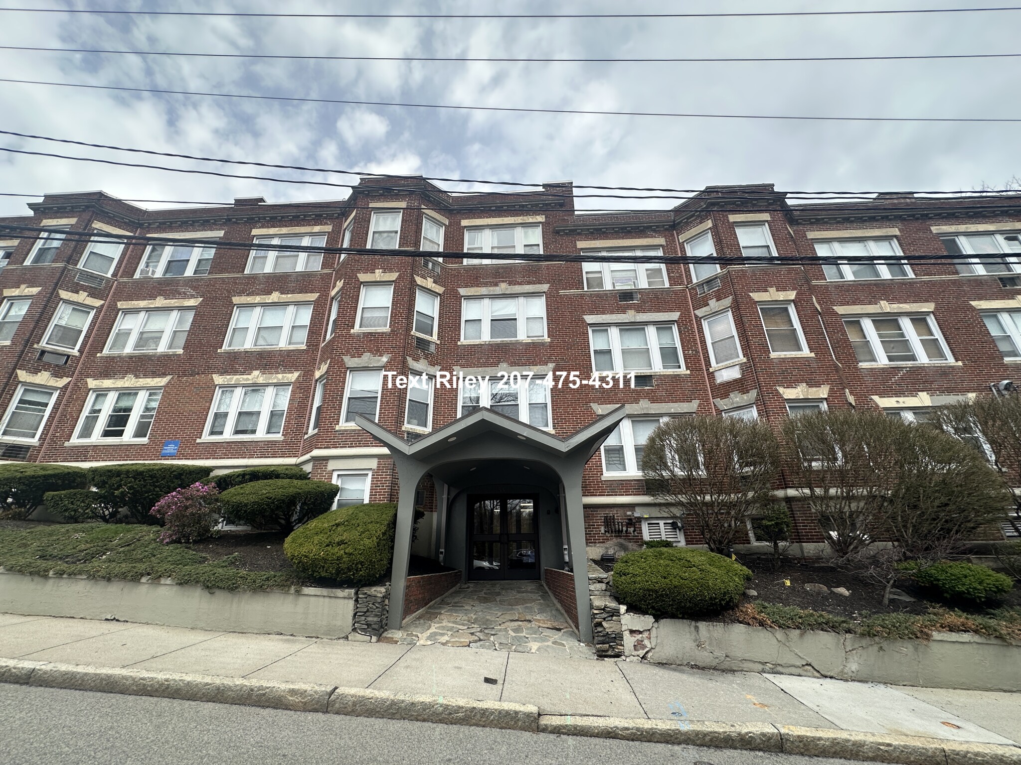 33 Lancaster Ter, Corey Hill