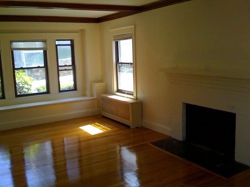 5 bed, 3 bath apartment for rent at 12 Gerald Rd Unit 4, Brighton — photo 5 of 6