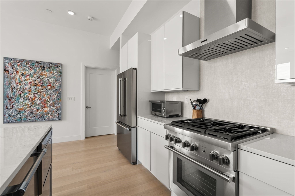 20 W 5th, South Boston