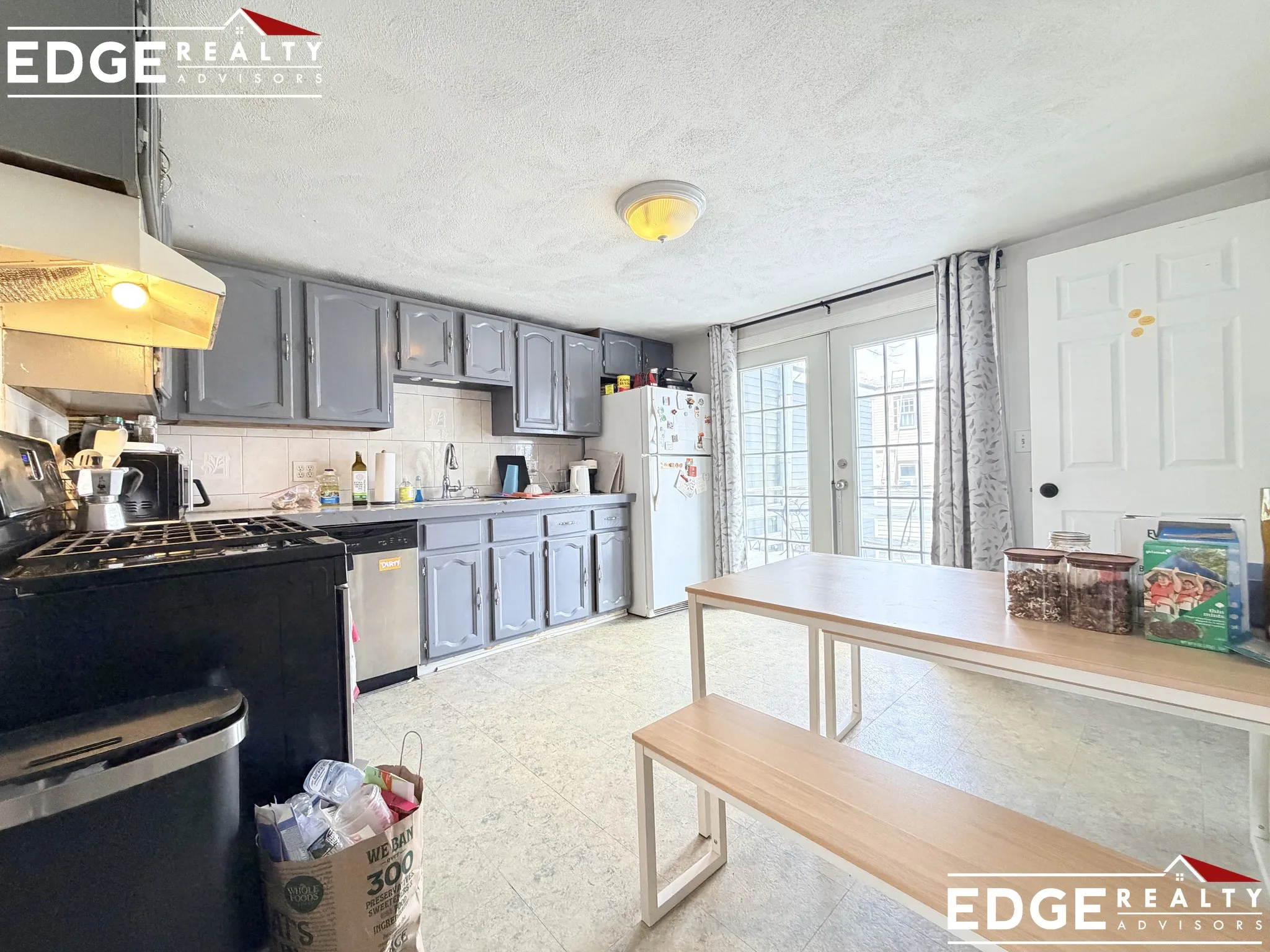 5 Cottage St, South Boston