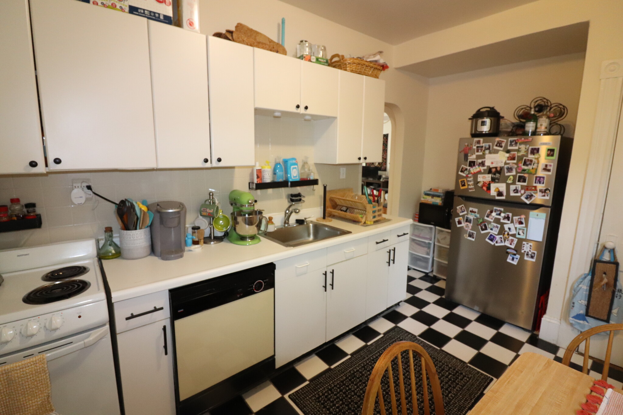 1 bed, 1 bath apartment for rent at 136 Pleasant St Unit 1, Coolidge Corner — photo 6 of 11
