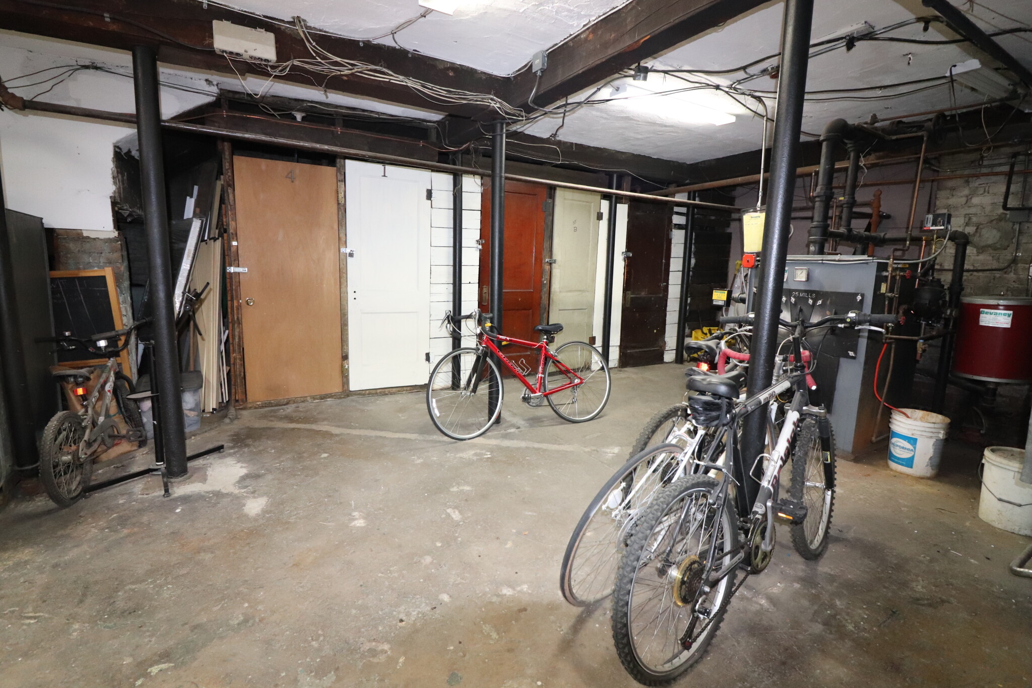 1 bed, 1 bath apartment for rent at 136 Pleasant St Unit 1, Coolidge Corner — photo 11 of 11