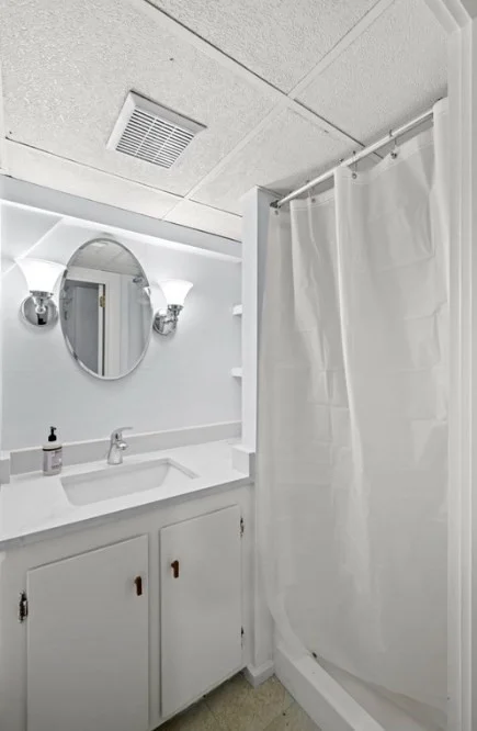 24 Hereford Rd, Marblehead