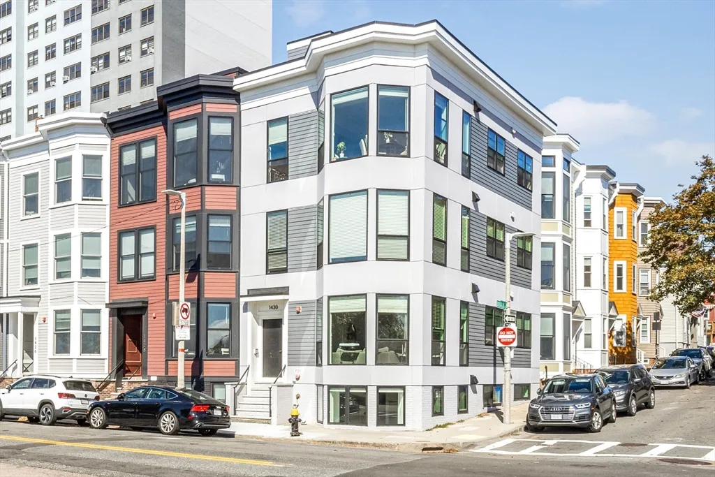 1430 Columbia Rd, South Boston