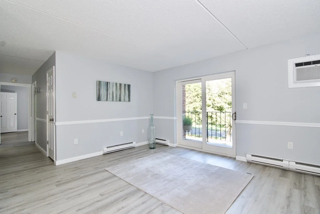 22 Maple Crest Cir, Holyoke