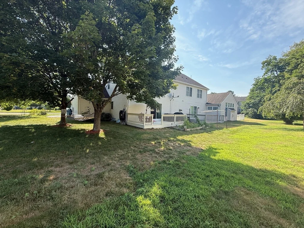 10 Ptarmigan Dr, Shrewsbury