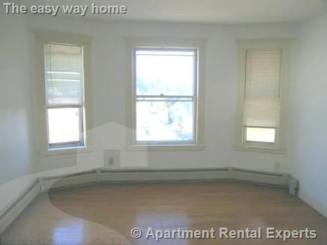 79 Clarendon Ave, Teele Square