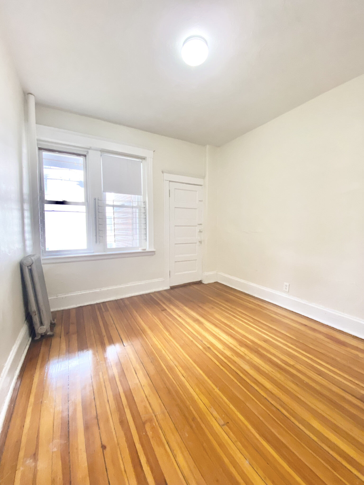 1 split bed, 1 bath apartment for rent at 1375 Commonwealth Ave Unit 4.., Allston — photo 2 of 4