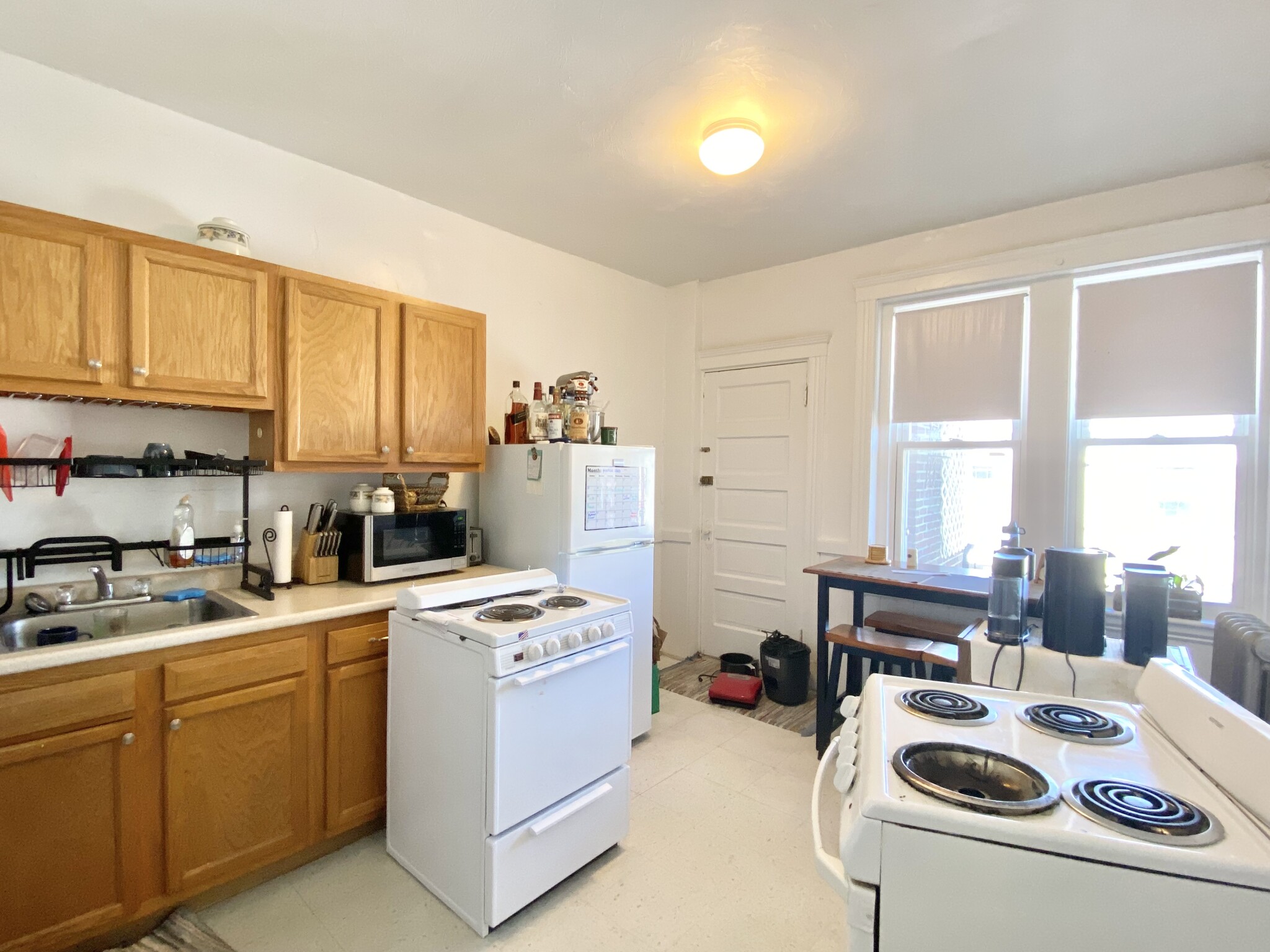 1 split bed, 1 bath apartment for rent at 1375 Commonwealth Ave Unit 11, Allston — photo 2 of 3