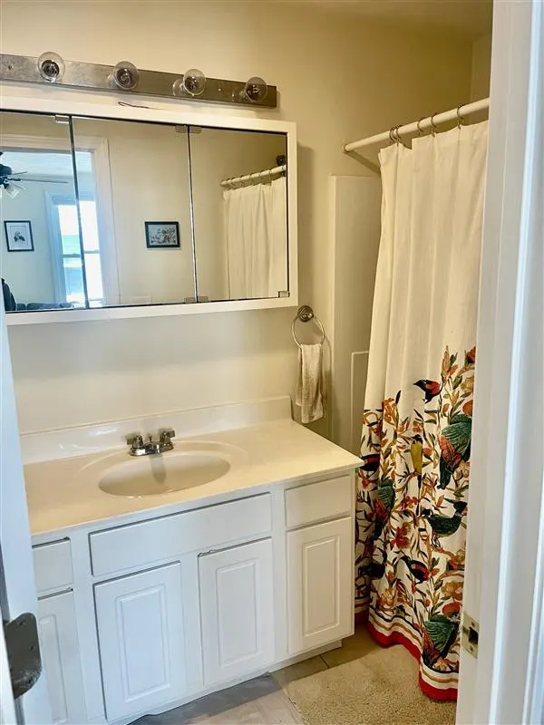 395 Columbia St, Wellington-Harrington