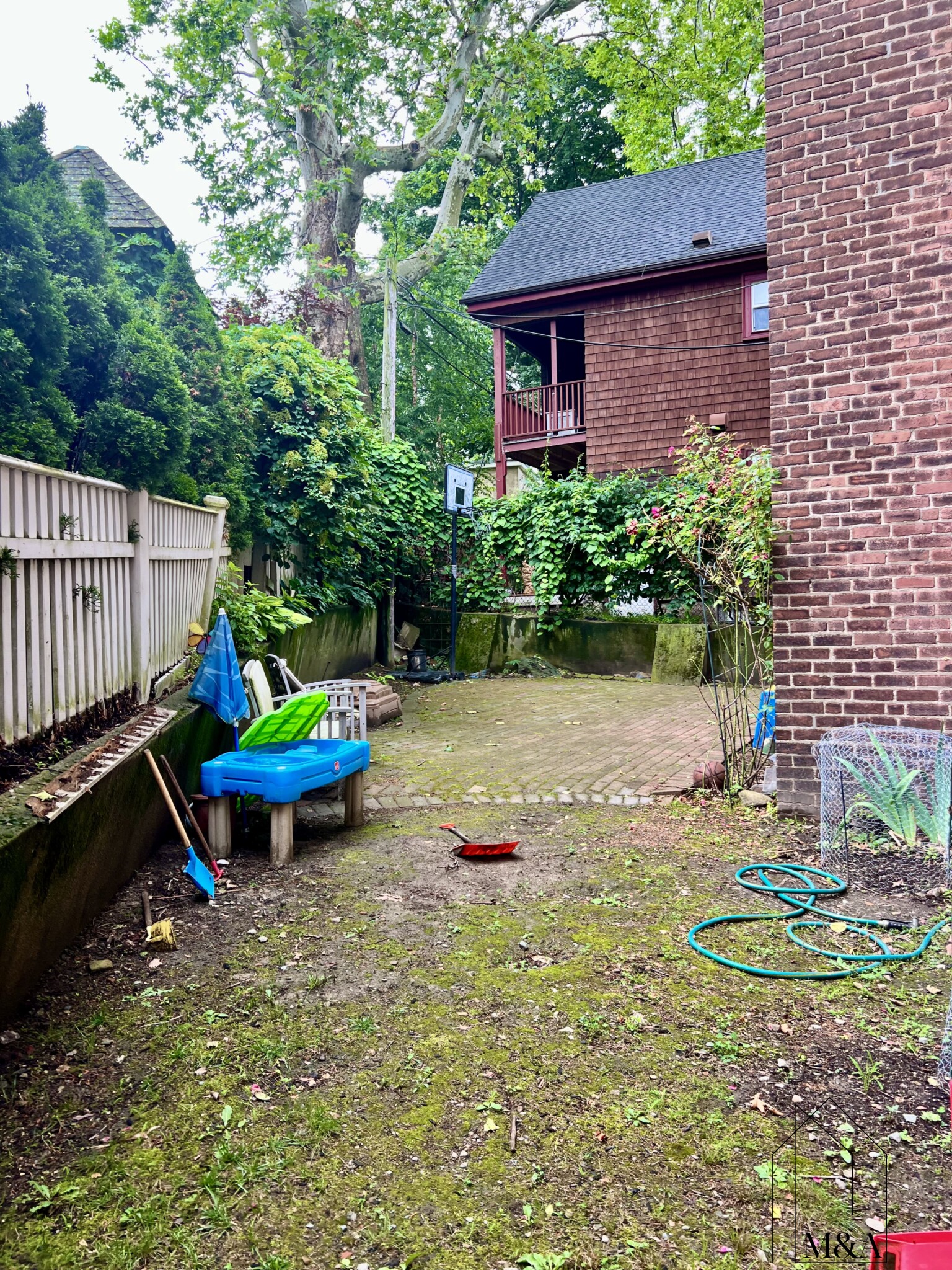 576 Washington St, Brookline