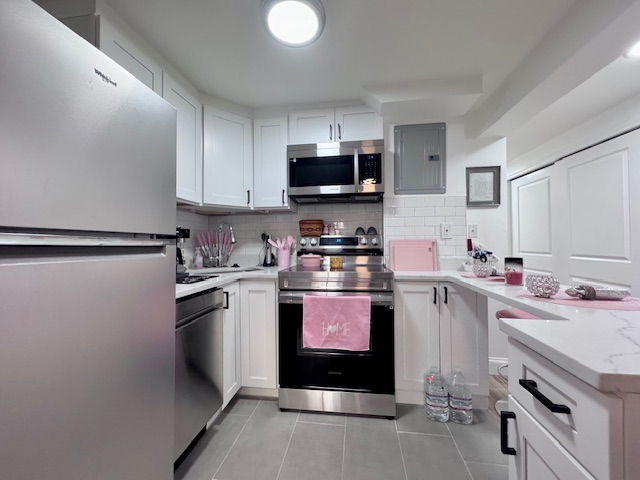 15 University Rd, Aspinwall Hill