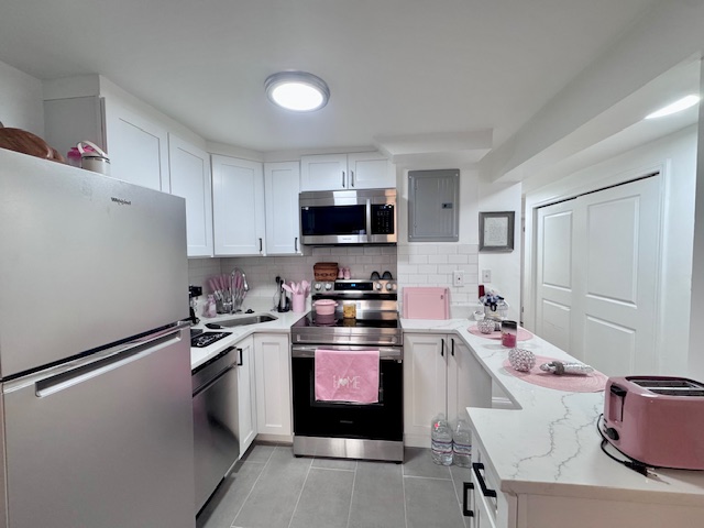 15 University Rd, Aspinwall Hill