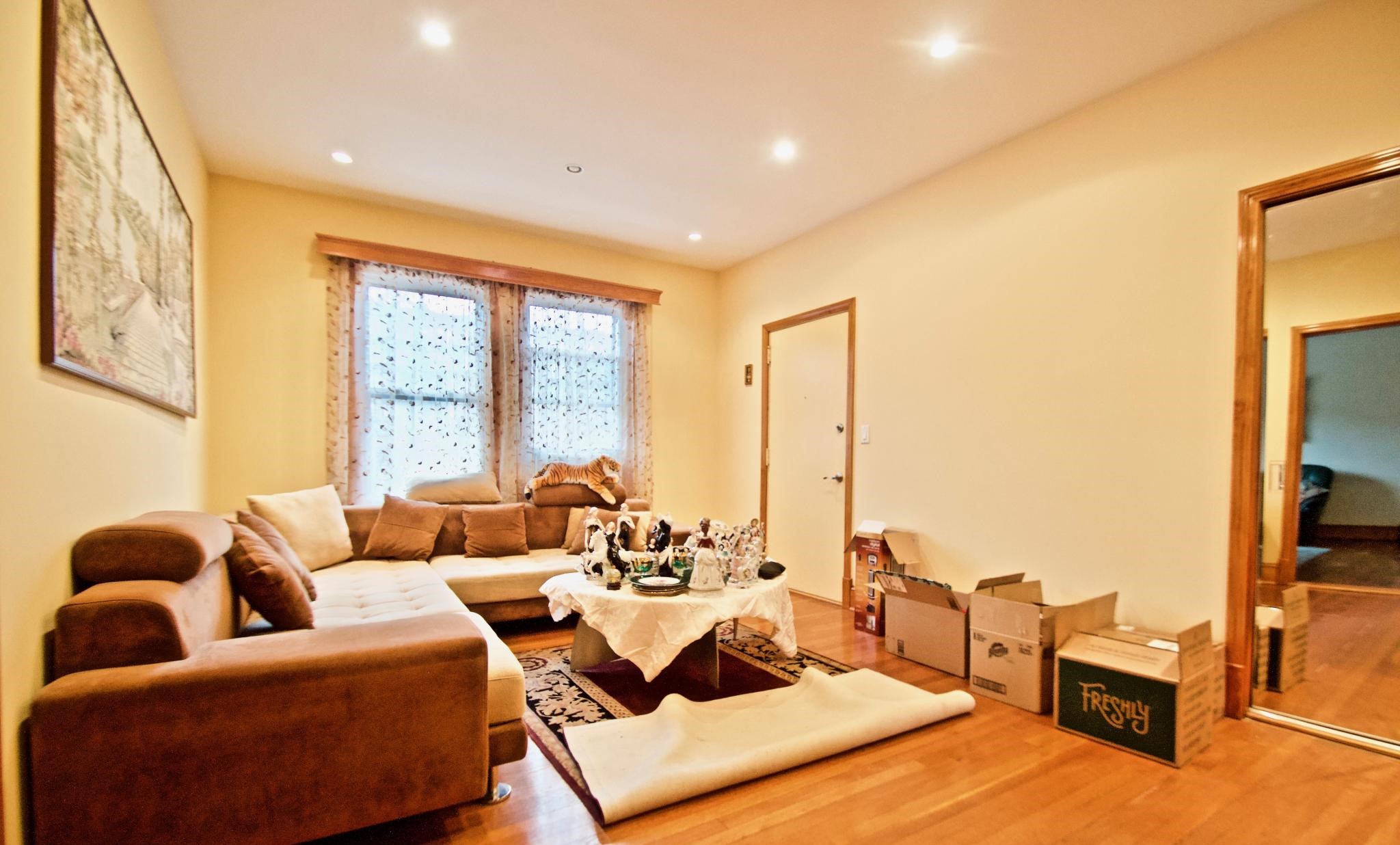 1714 Commonwealth Ave, Brighton