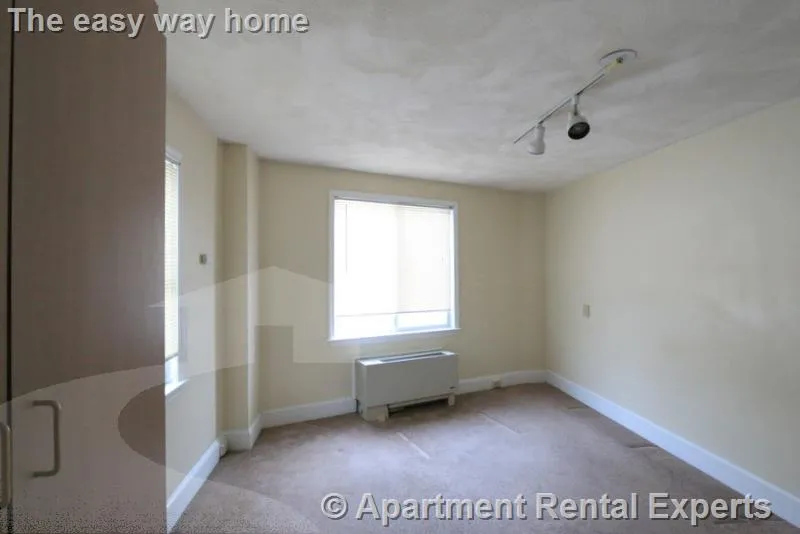 12 Mt Auburn St, Harvard Square