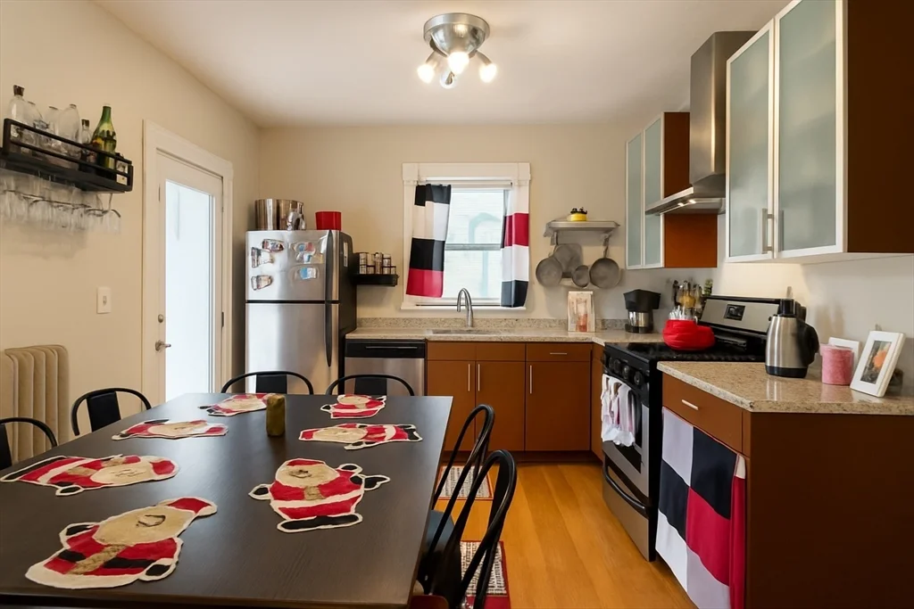 456 Medford St, Winter Hill