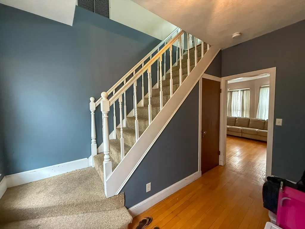 56 Bowdoin St, Medford