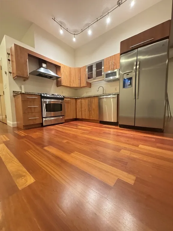 10 Ocean, Revere