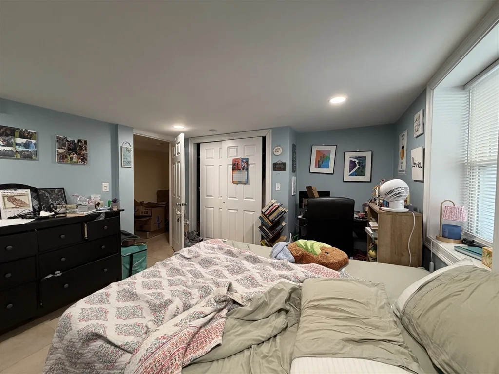 27 Essex St, The Port