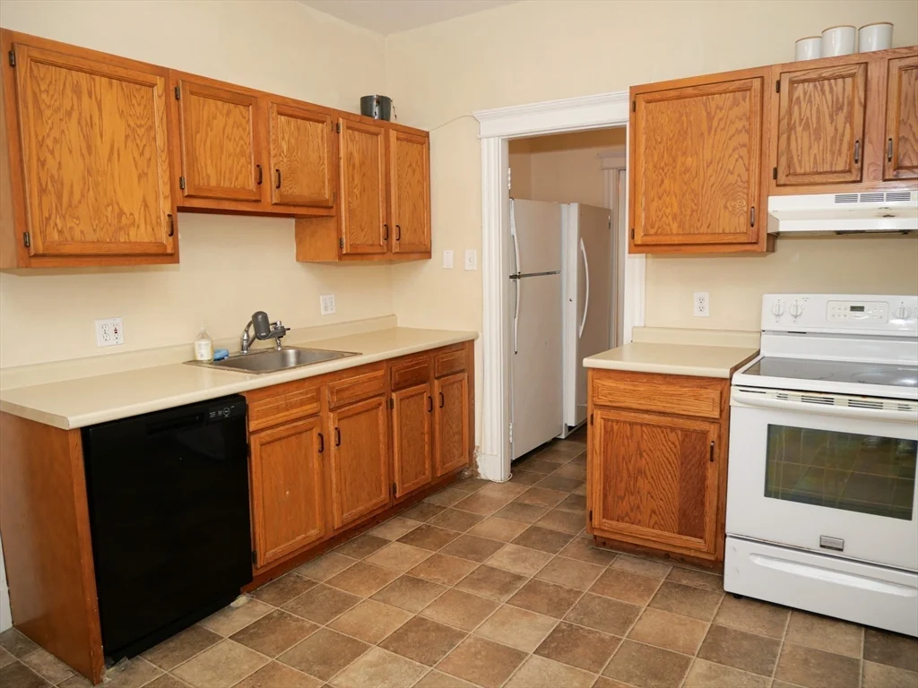 201 Saint Paul St, Brookline