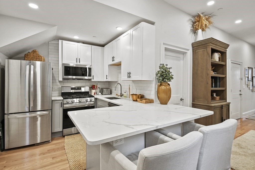 226 Saratoga St, East Boston