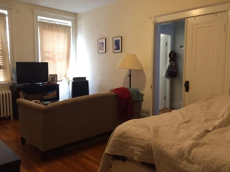 1610 Massachusetts Ave, Neighborhood Nine