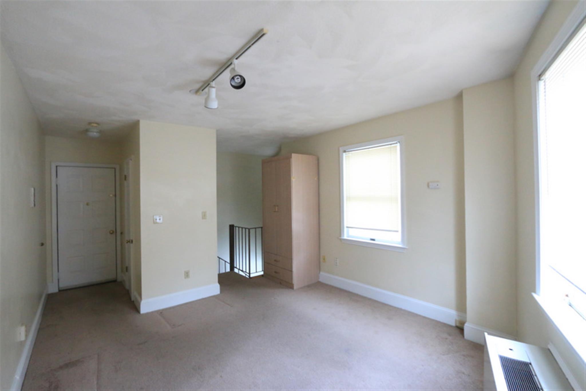 1 bed, 1.5 bath apartment for rent at 12 Mount Auburn St Unit 2, Riverside — photo 10 of 14