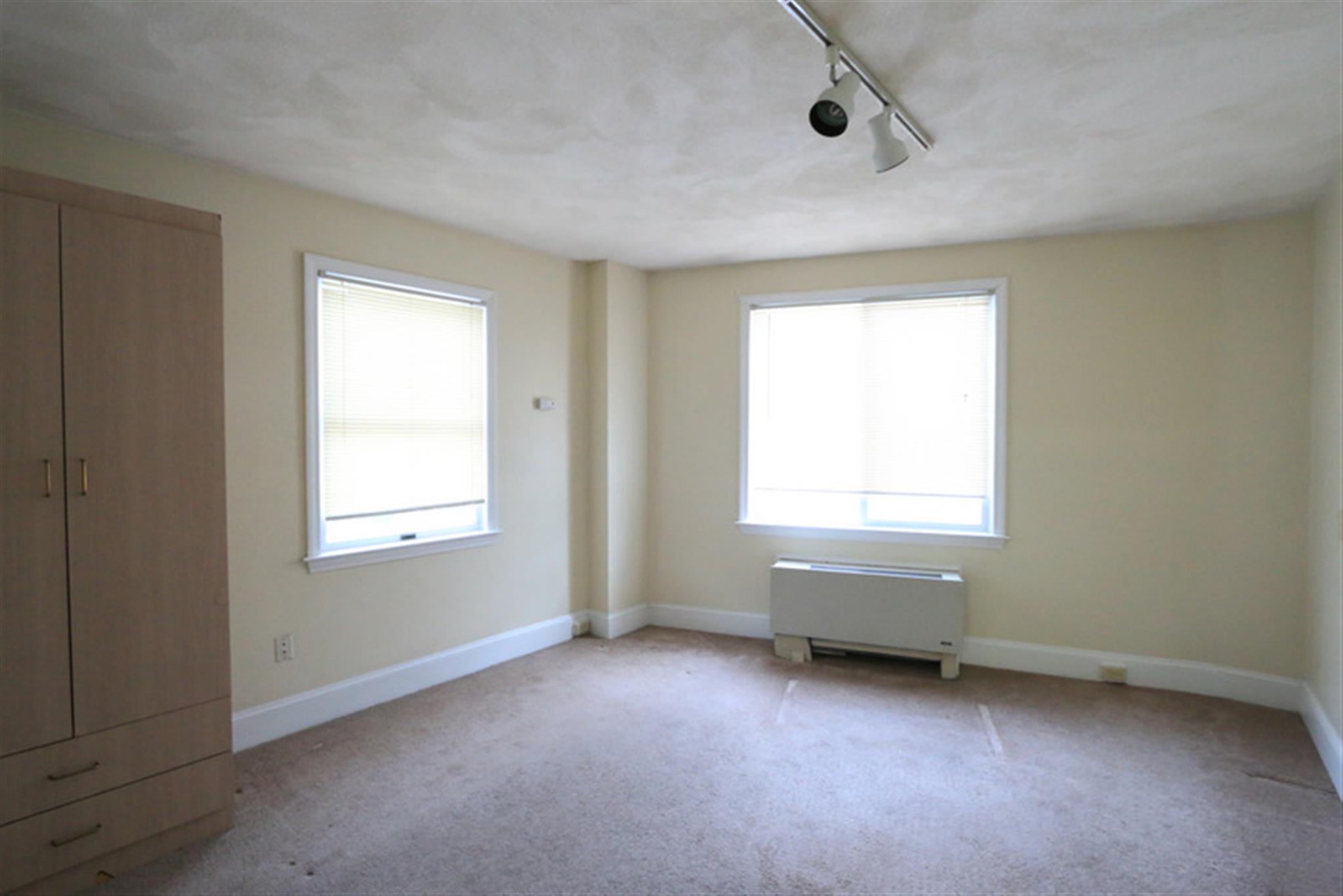 1 bed, 1.5 bath apartment for rent at 12 Mount Auburn St Unit 2, Riverside — photo 12 of 14