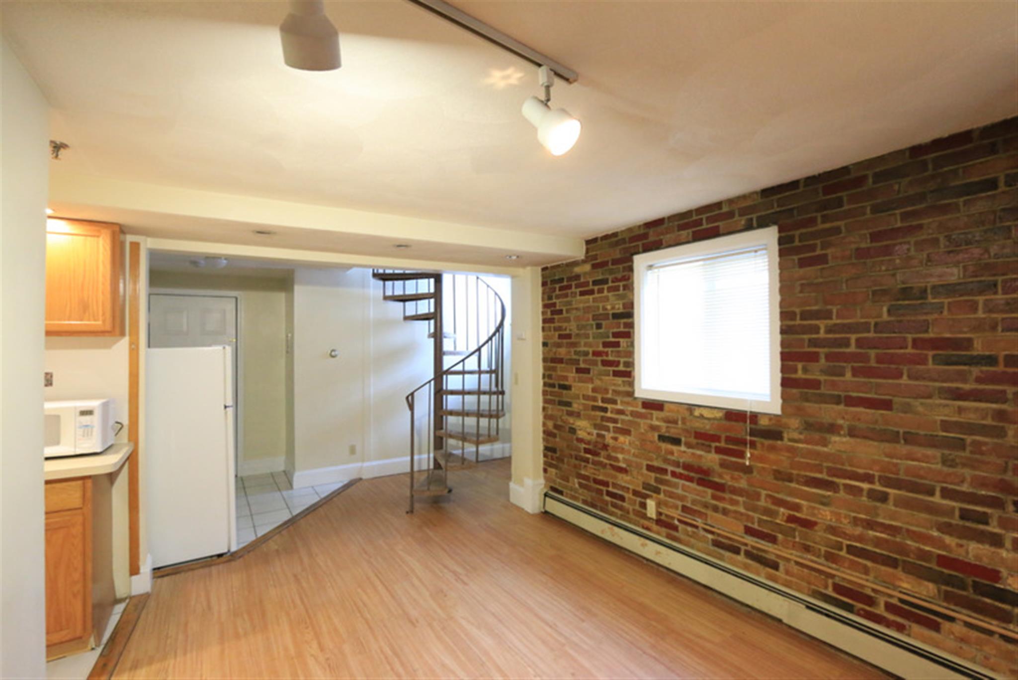 1 bed, 1.5 bath apartment for rent at 12 Mount Auburn St Unit 2, Riverside — photo 1 of 14