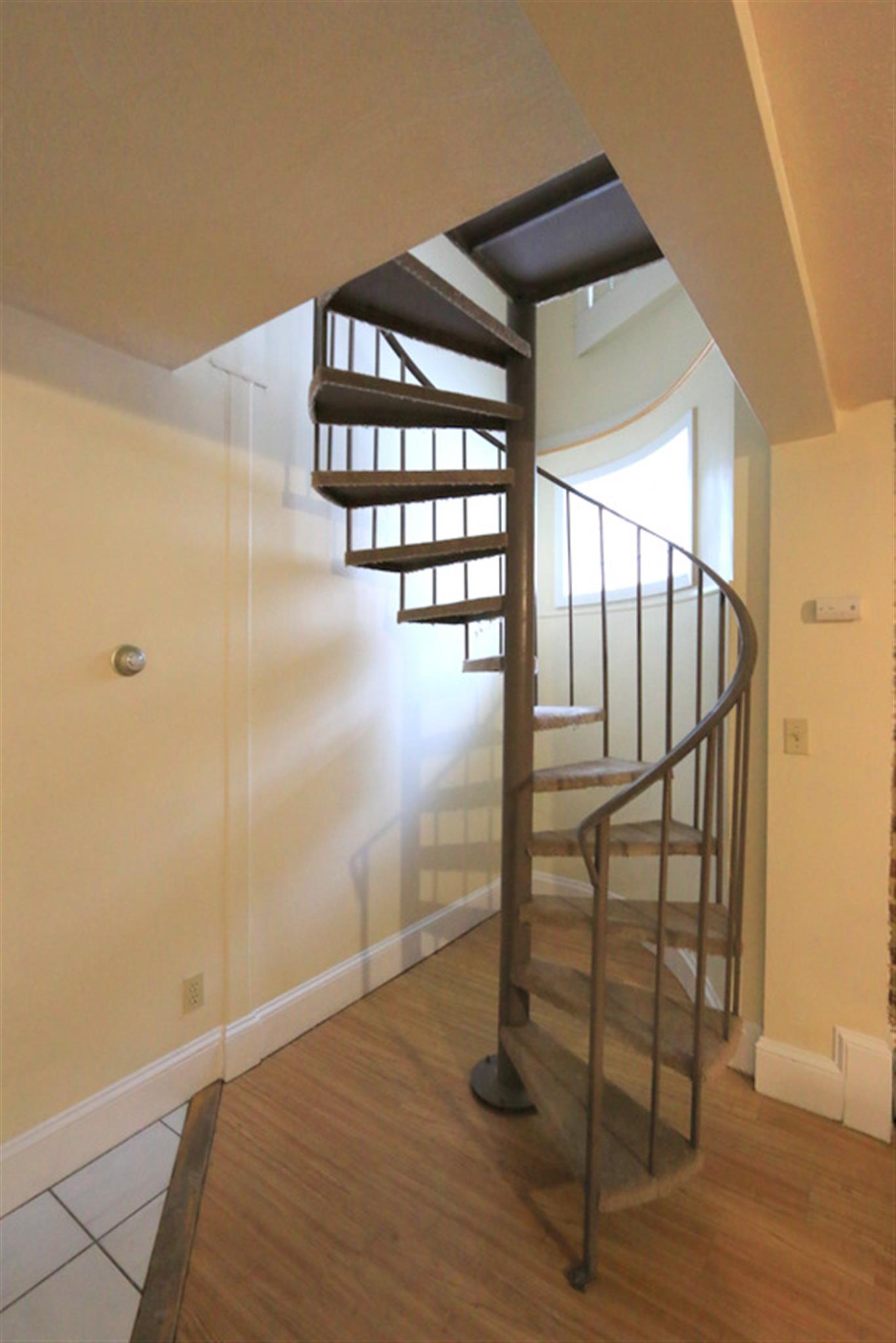 1 bed, 1.5 bath apartment for rent at 12 Mount Auburn St Unit 2, Riverside — photo 6 of 14