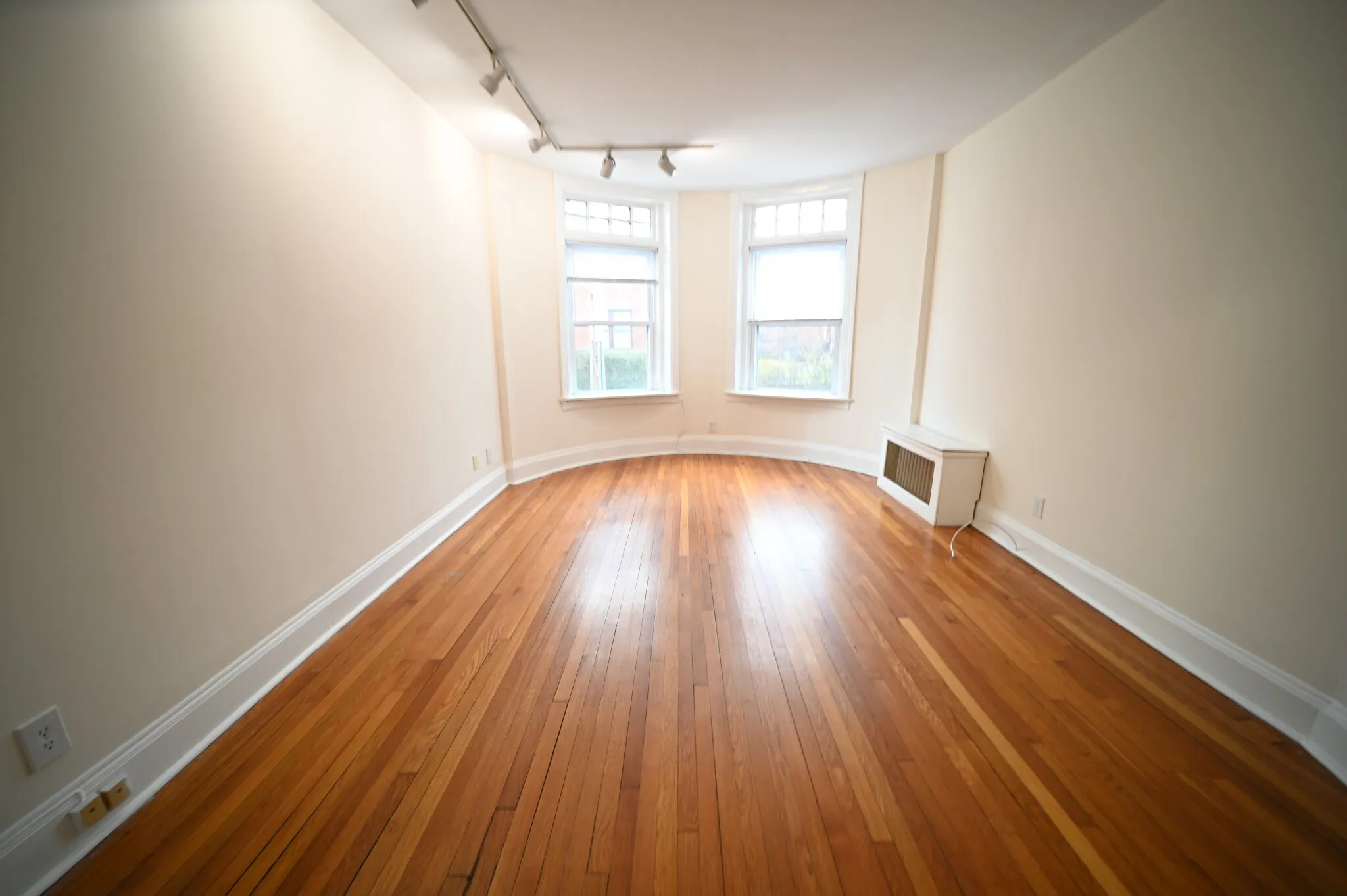 19 Green St, Coolidge Corner