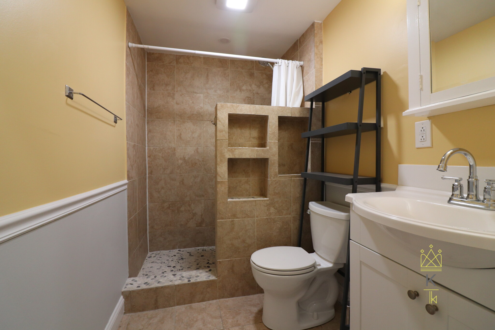 39 Irving St, Beacon Hill