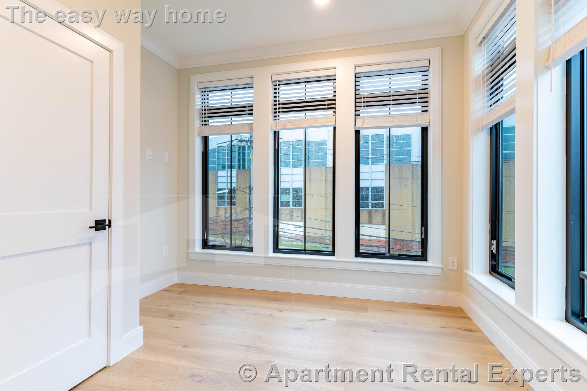 157 Everett St, Allston