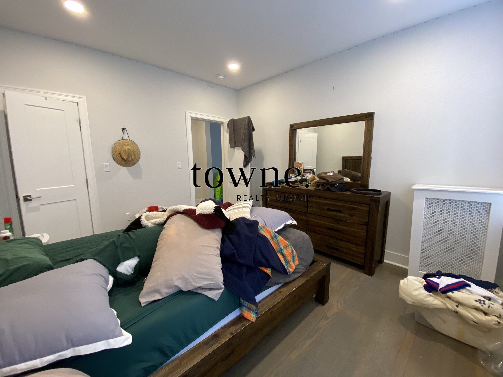 36 Queensberry St, Fenway