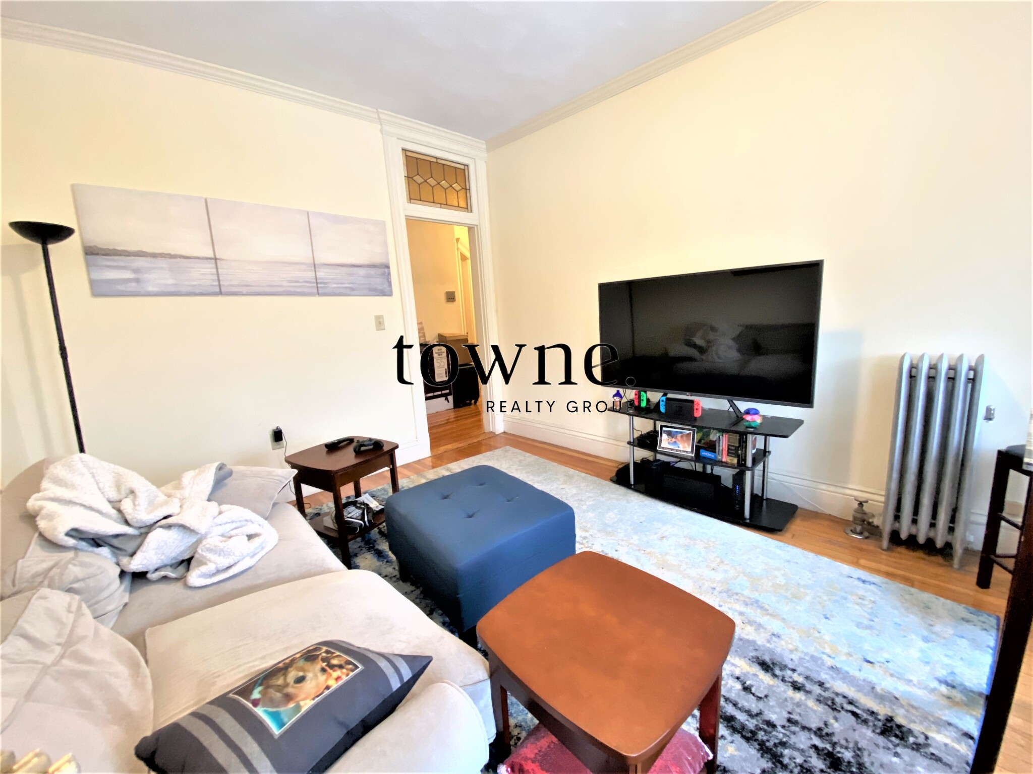 100 Queensberry St, Fenway