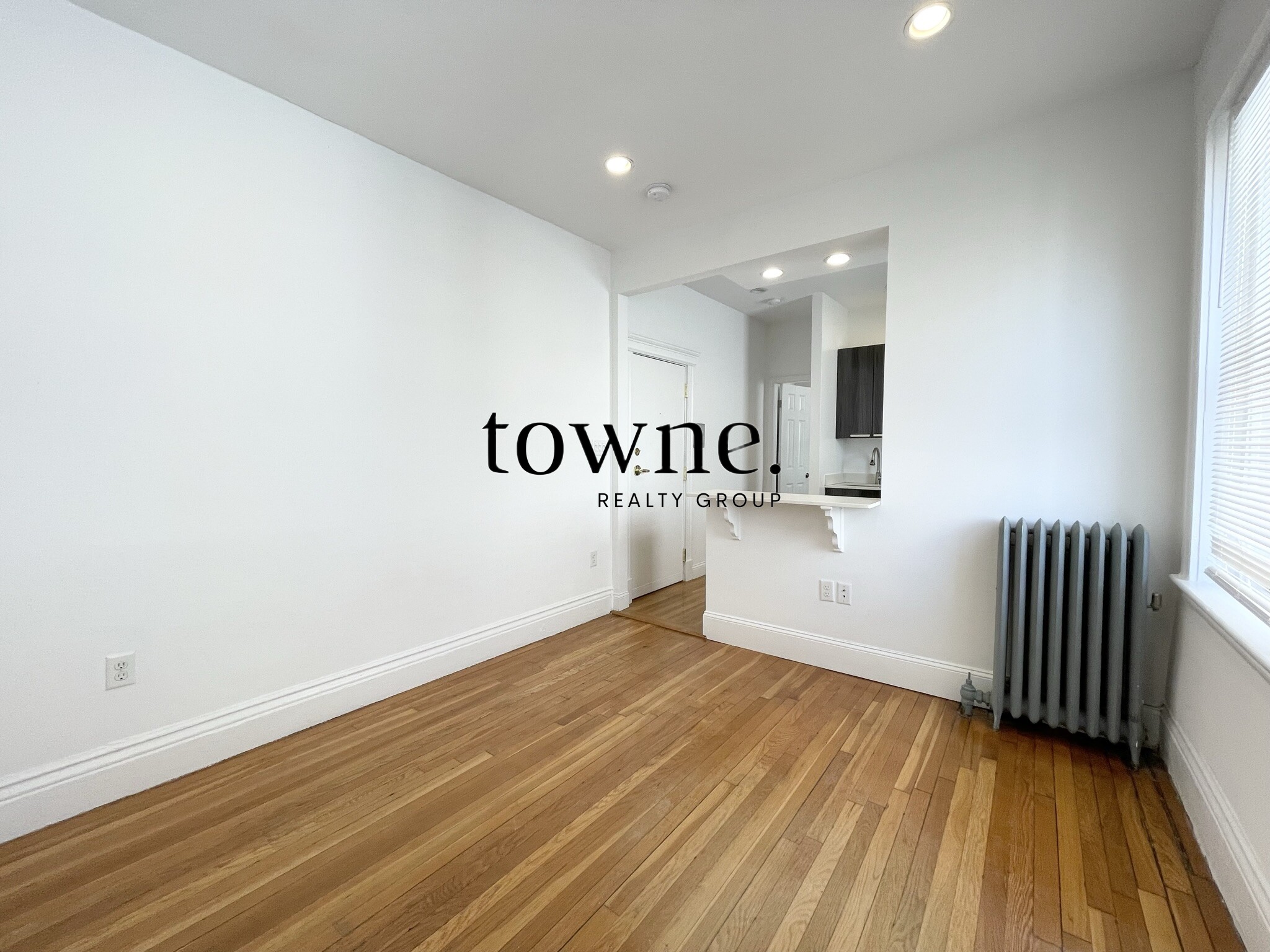 120 Peterborough St, Fenway