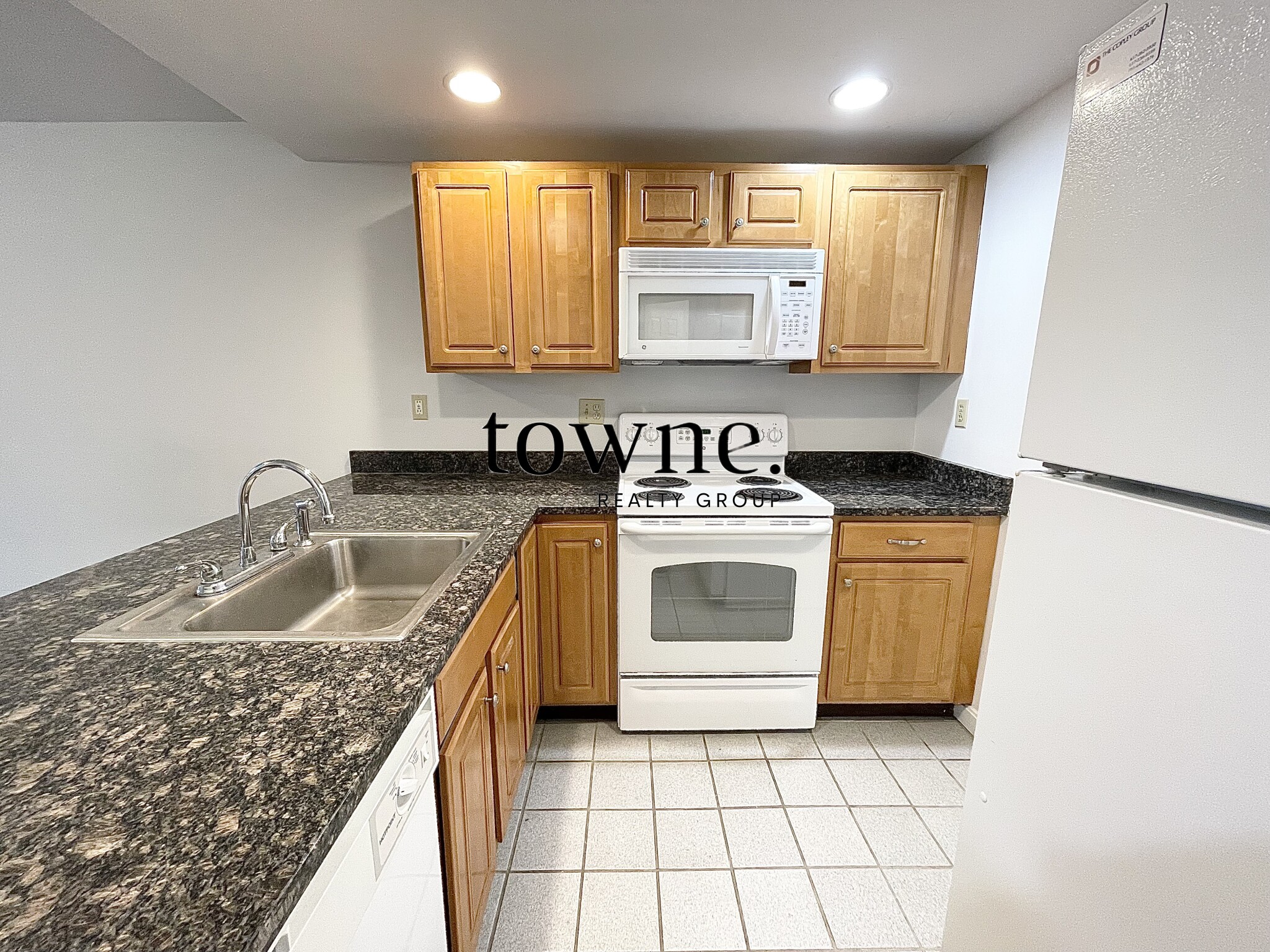 28 Queensberry St, Fenway