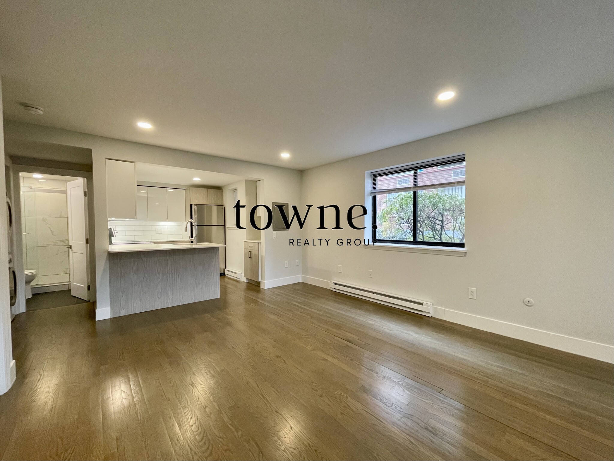 320 Hammond Pond Pkwa, Chestnut Hill