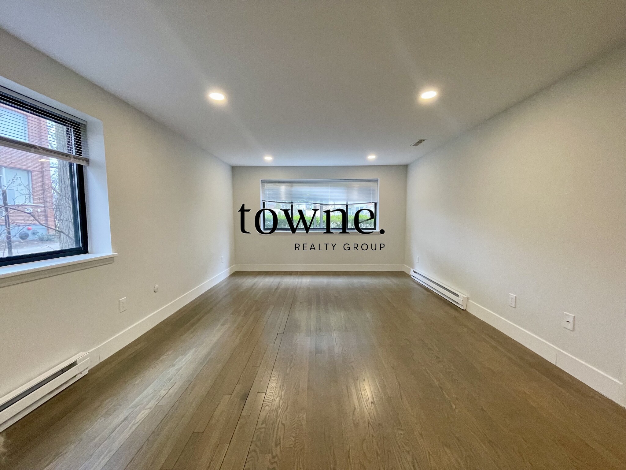 320 Hammond Pond Pkwa, Chestnut Hill