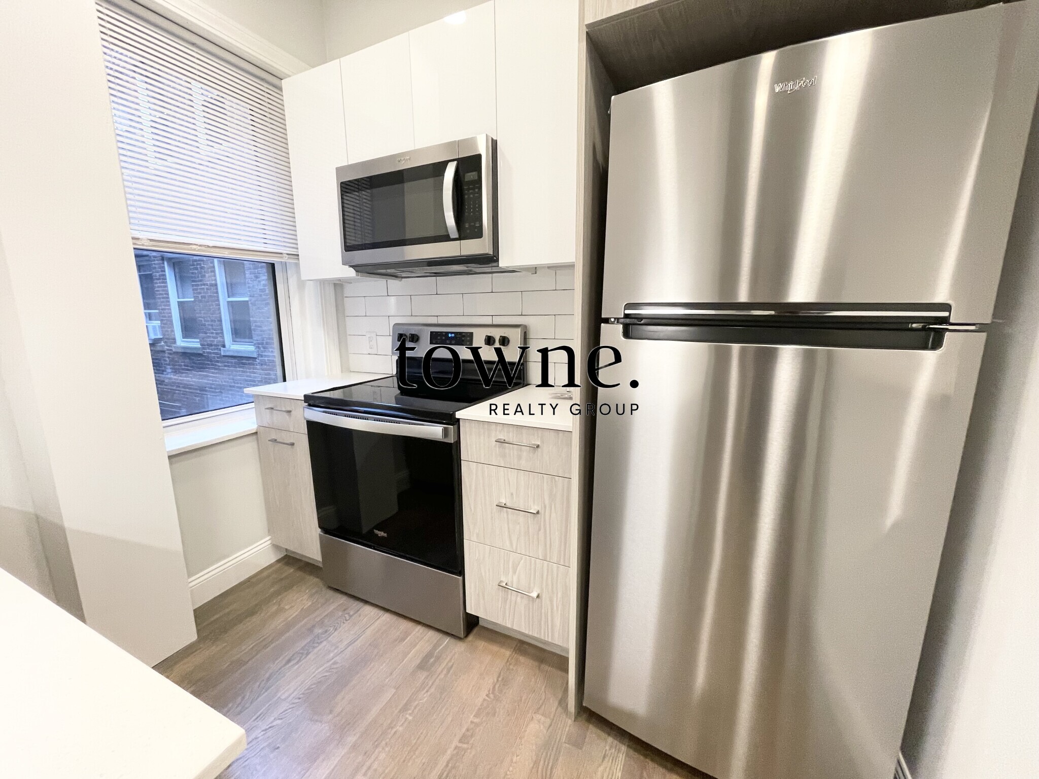 102 Queensberry St, Fenway