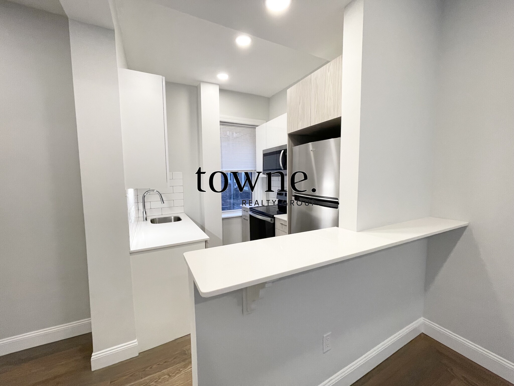 102 Queensberry St, Fenway