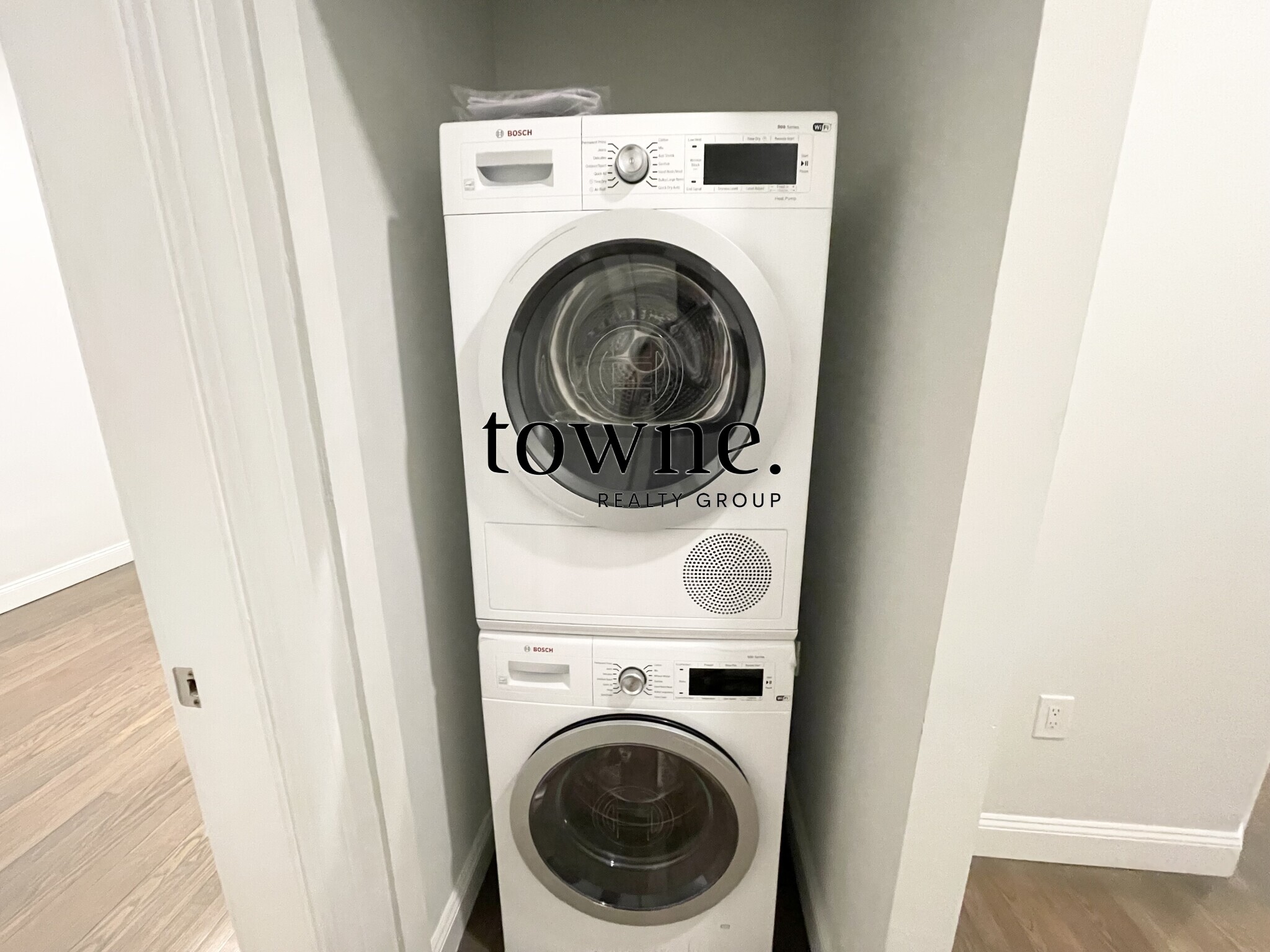 102 Queensberry St, Fenway