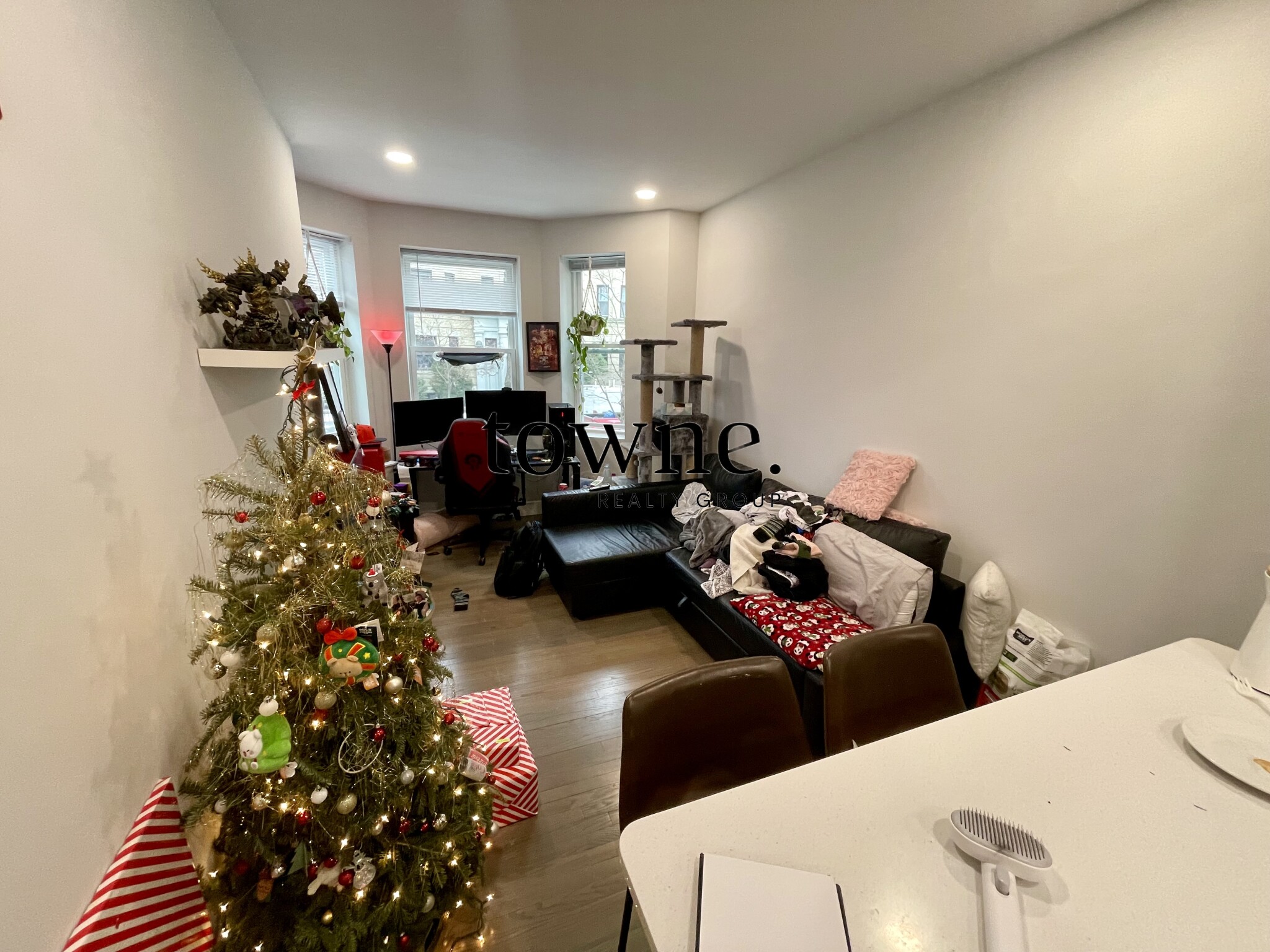 36 Queensberry St, Fenway