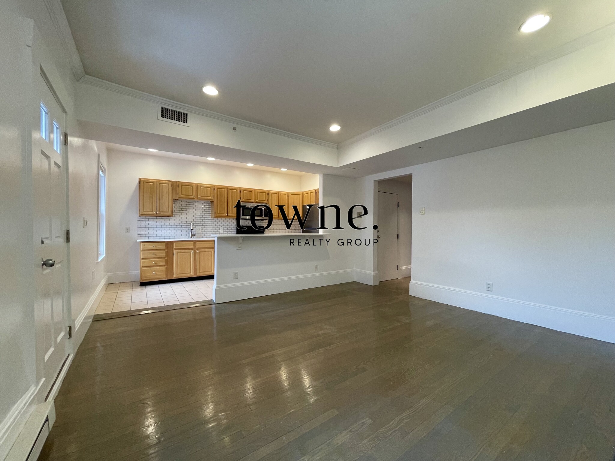 1404 Beacon St, Corey Hill