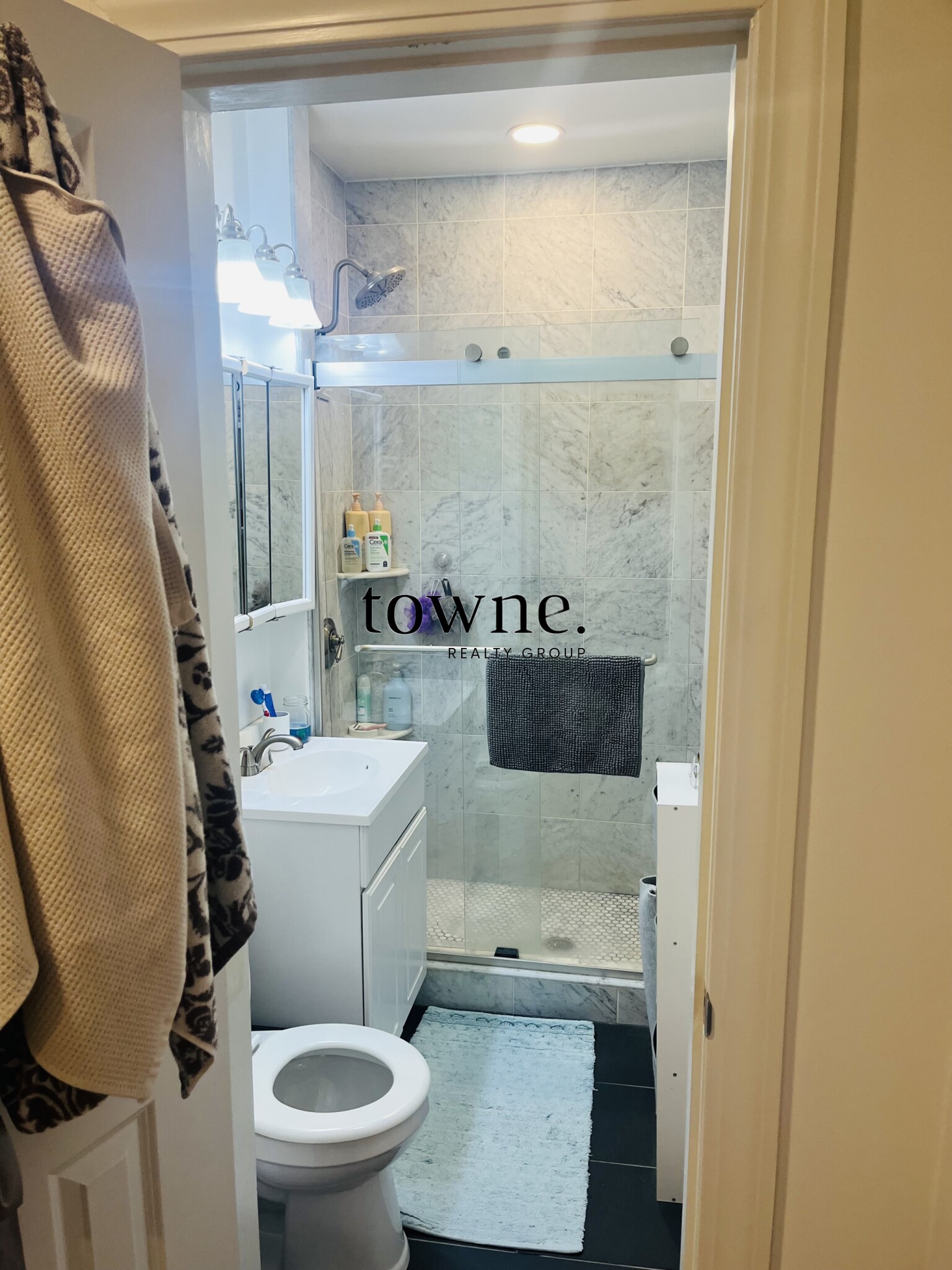 11 Queensberry St, Fenway