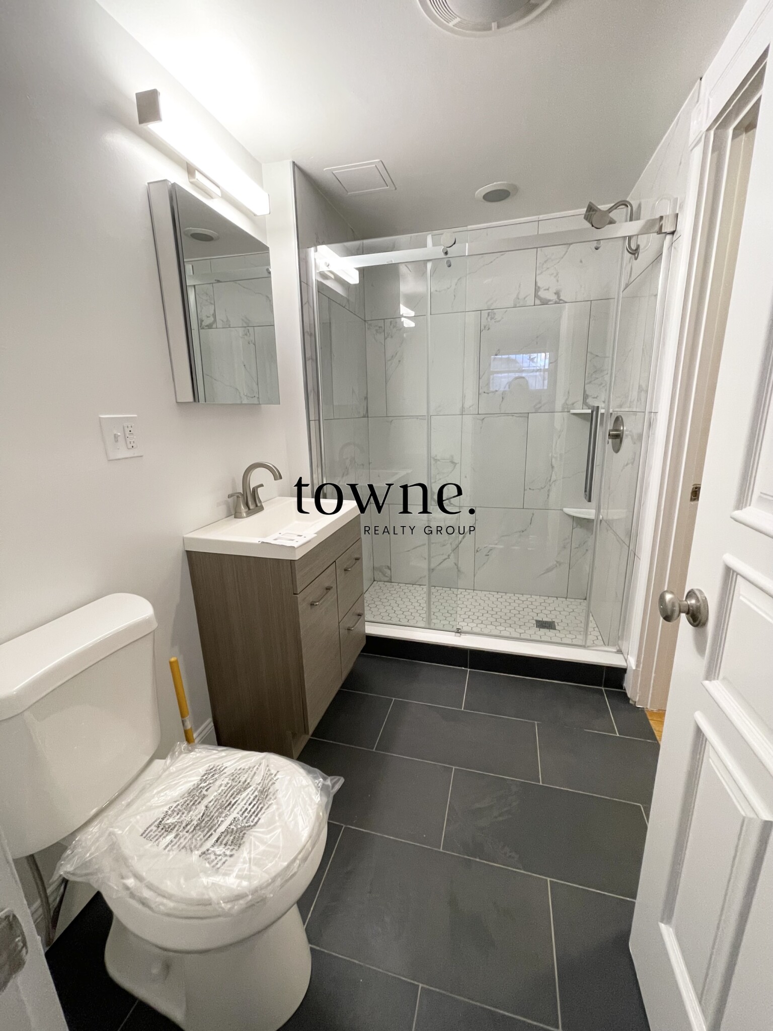 195 Commonwealth Ave, Back Bay