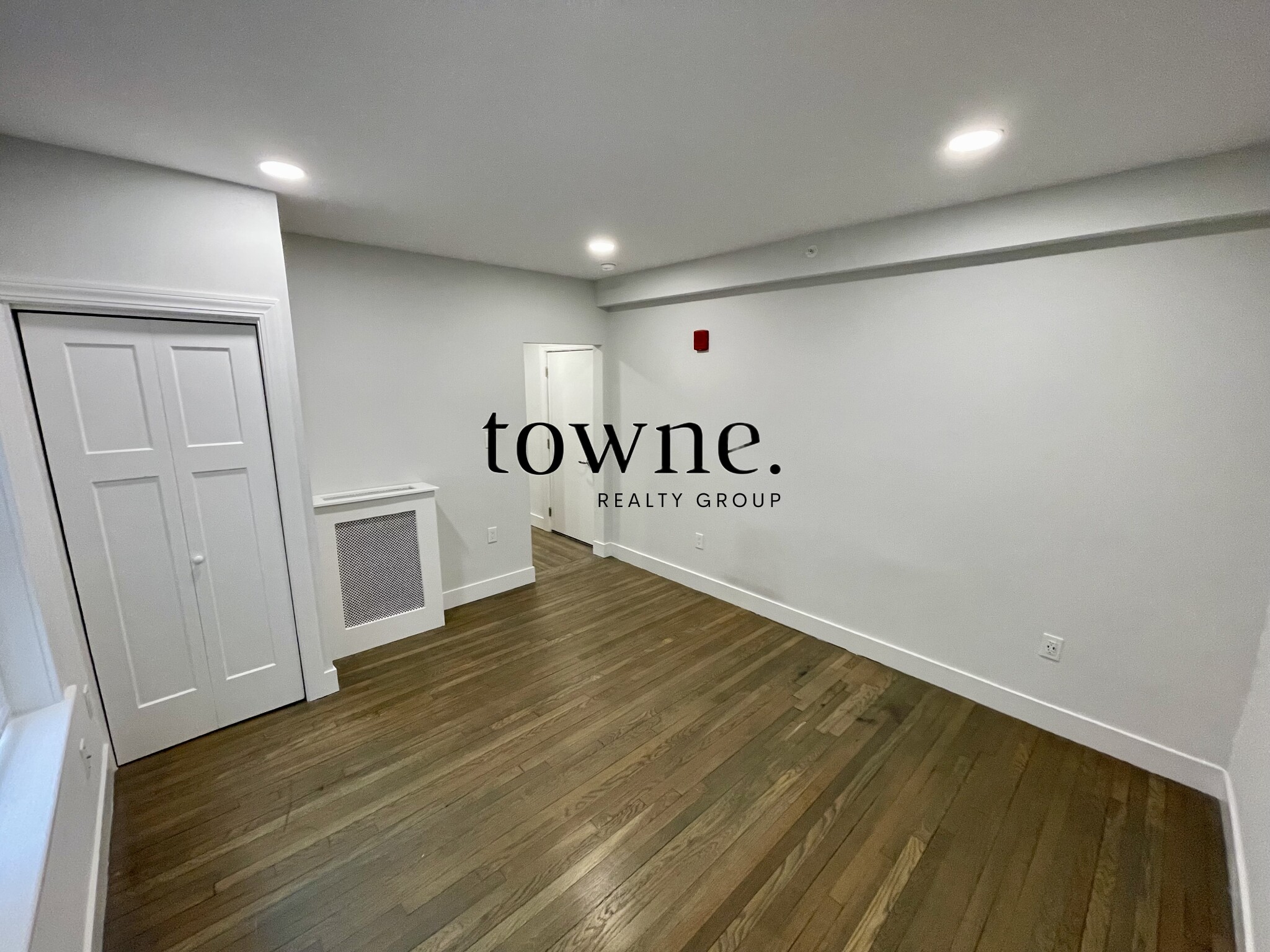 11 Peterborough St, Fenway