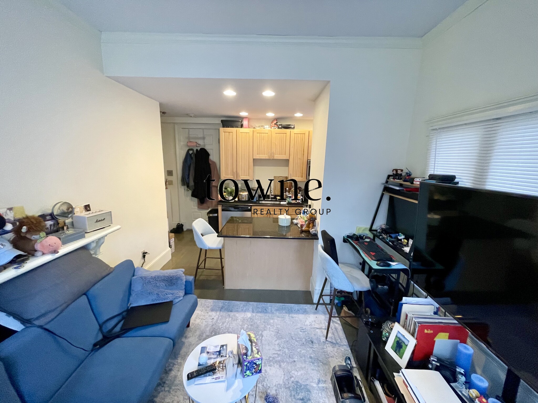 195 Commonwealth Ave, Back Bay