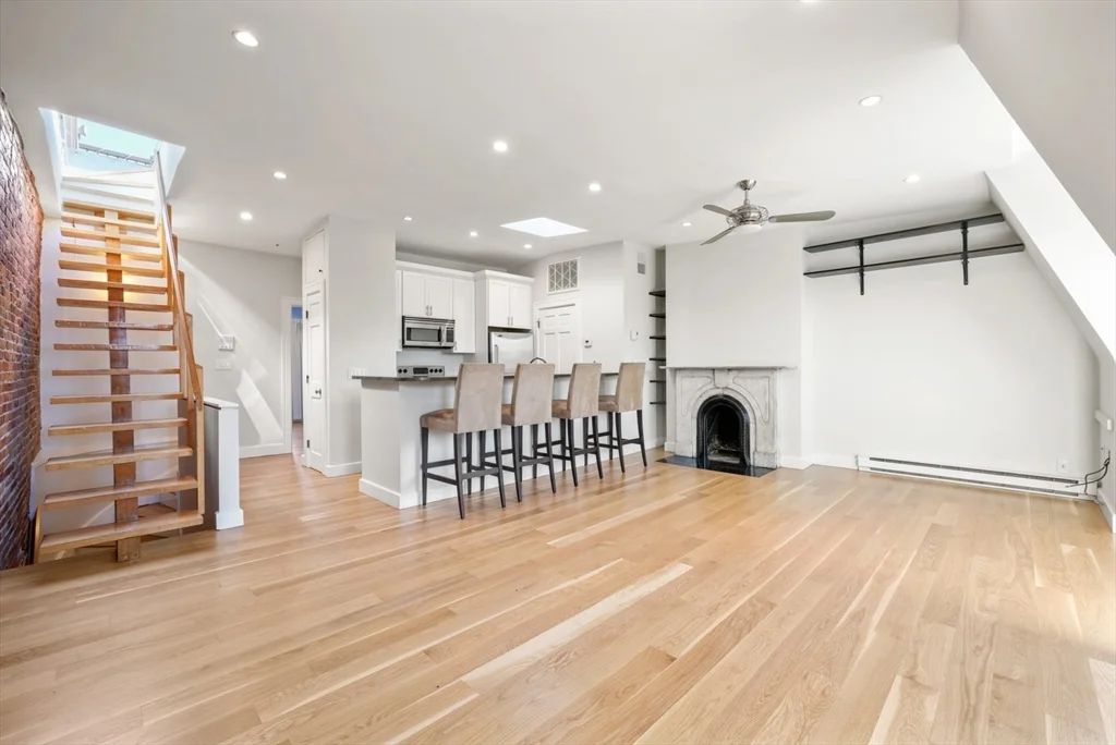 31 Concord Sq, South End