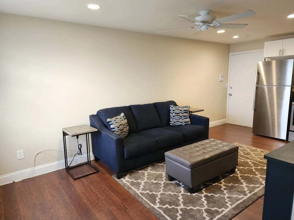 1 Old Colony Rd, Mansfield